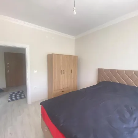 North Point 61 Luxury Furnished In The Center Apartment *
